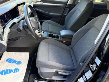 Volkswagen Golf - 8