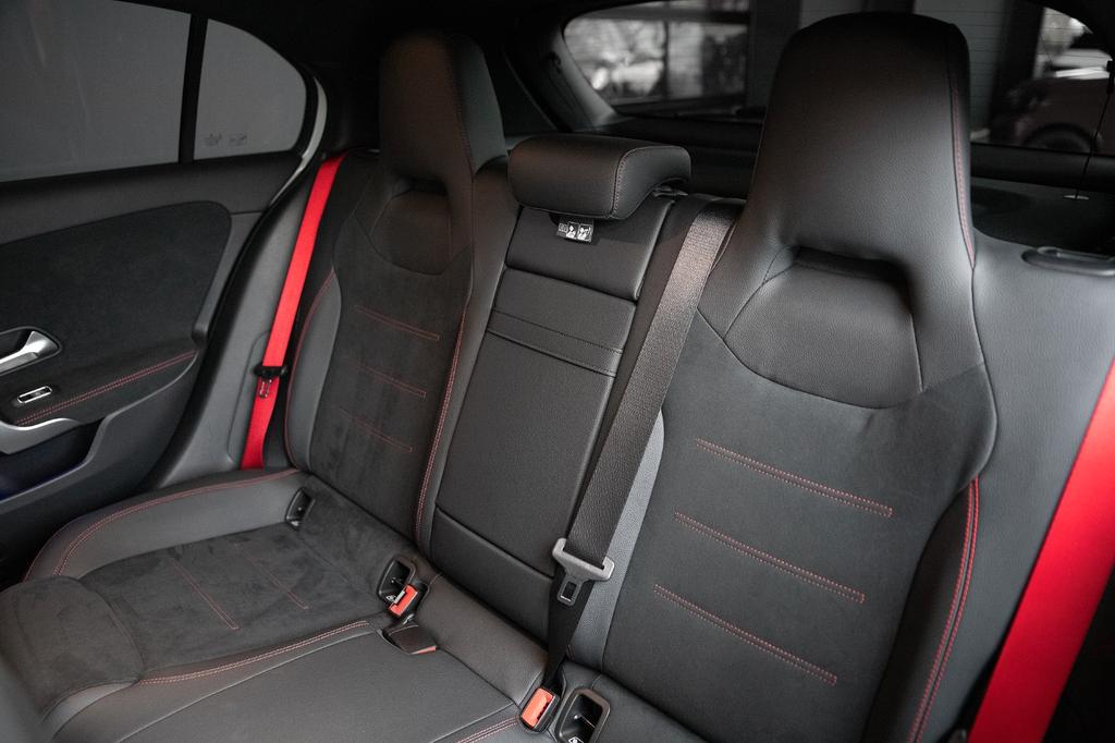 Mercedes-Benz A 35 AMG