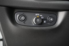 Fahrzeugabbildung Opel Insignia B ST 2.0T ELEGANCE NAVI/LED/VIRT/SH/DAB