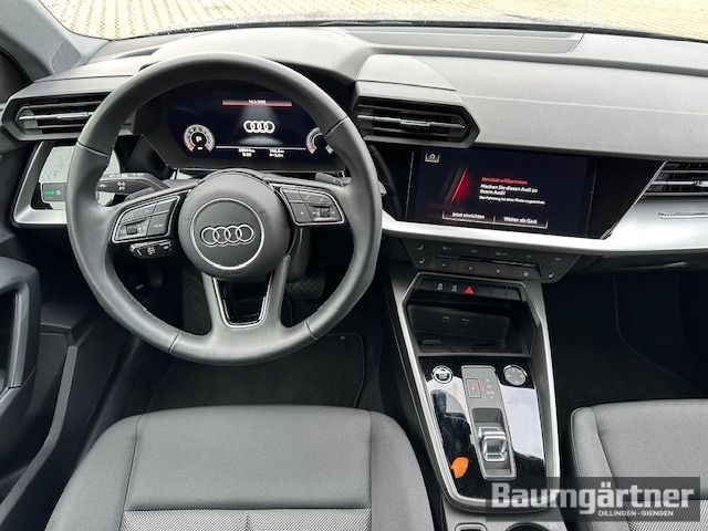 Fahrzeugabbildung Audi A3 Sportback 35 TFSI S-Line S-Tronic ACC/PDC/LED