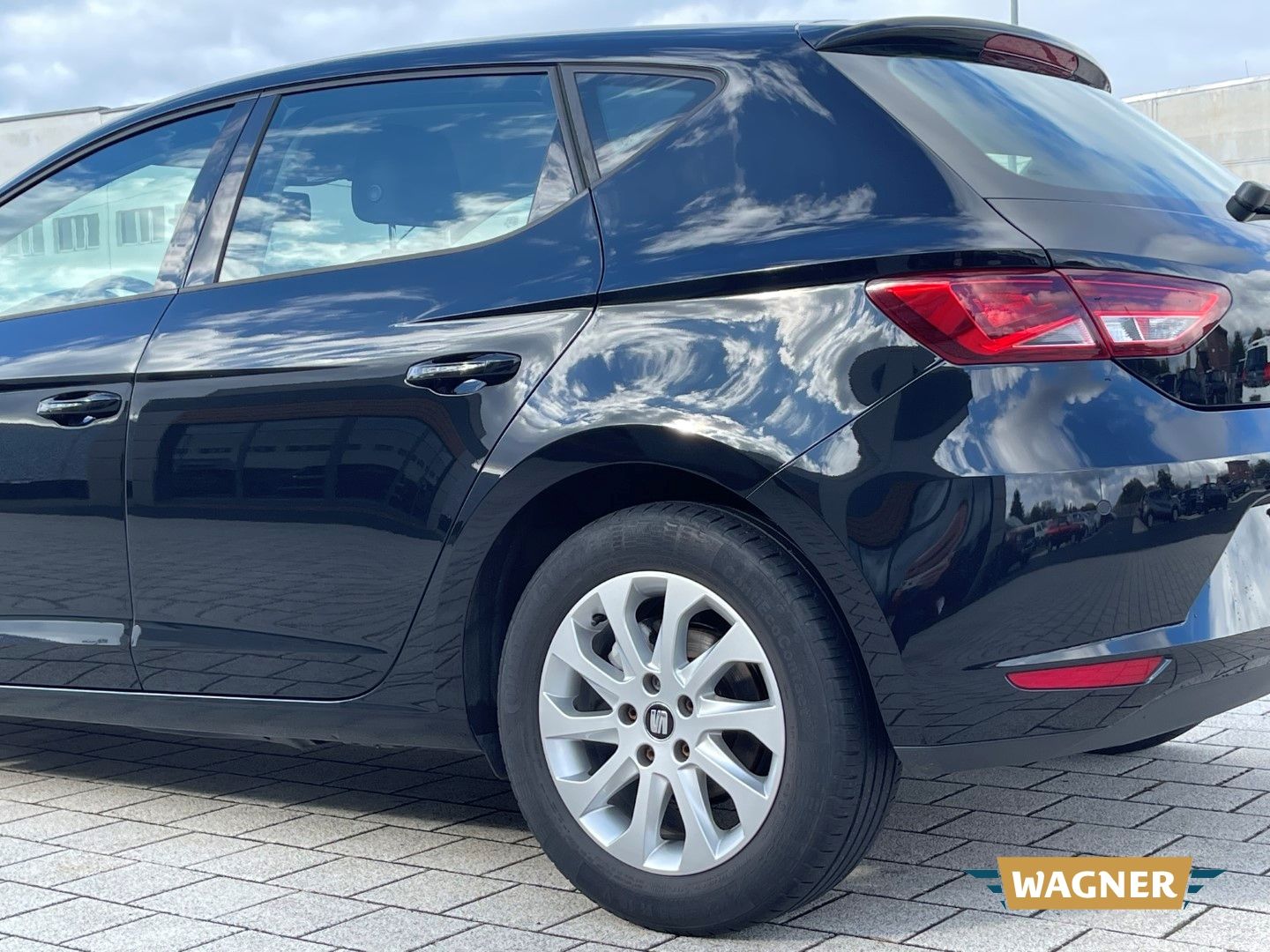 Fahrzeugabbildung SEAT Leon Style Automatik Sitzheizung Klimaautomatik