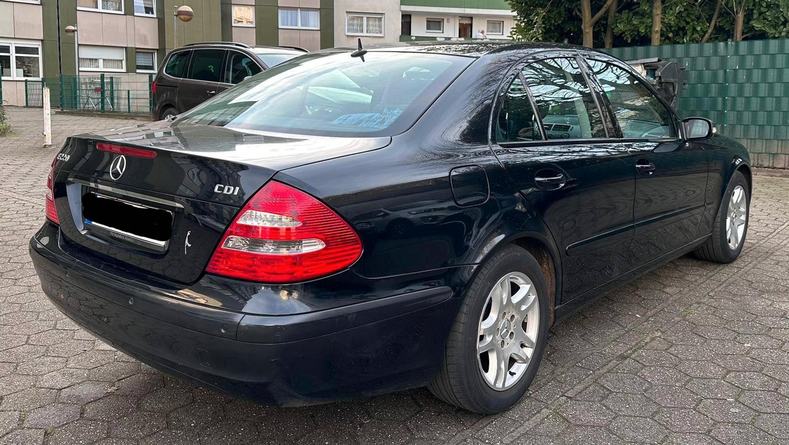 Mercedes-Benz E 220 CDI (W211) TÜV bis 07/2027