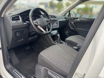Volkswagen Tiguan - 8