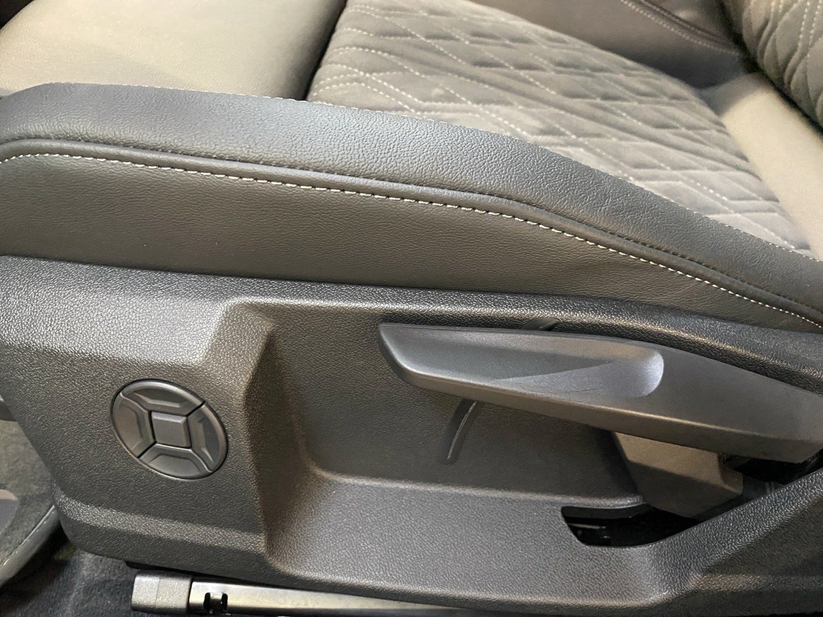 Audi A6 - Bild 10