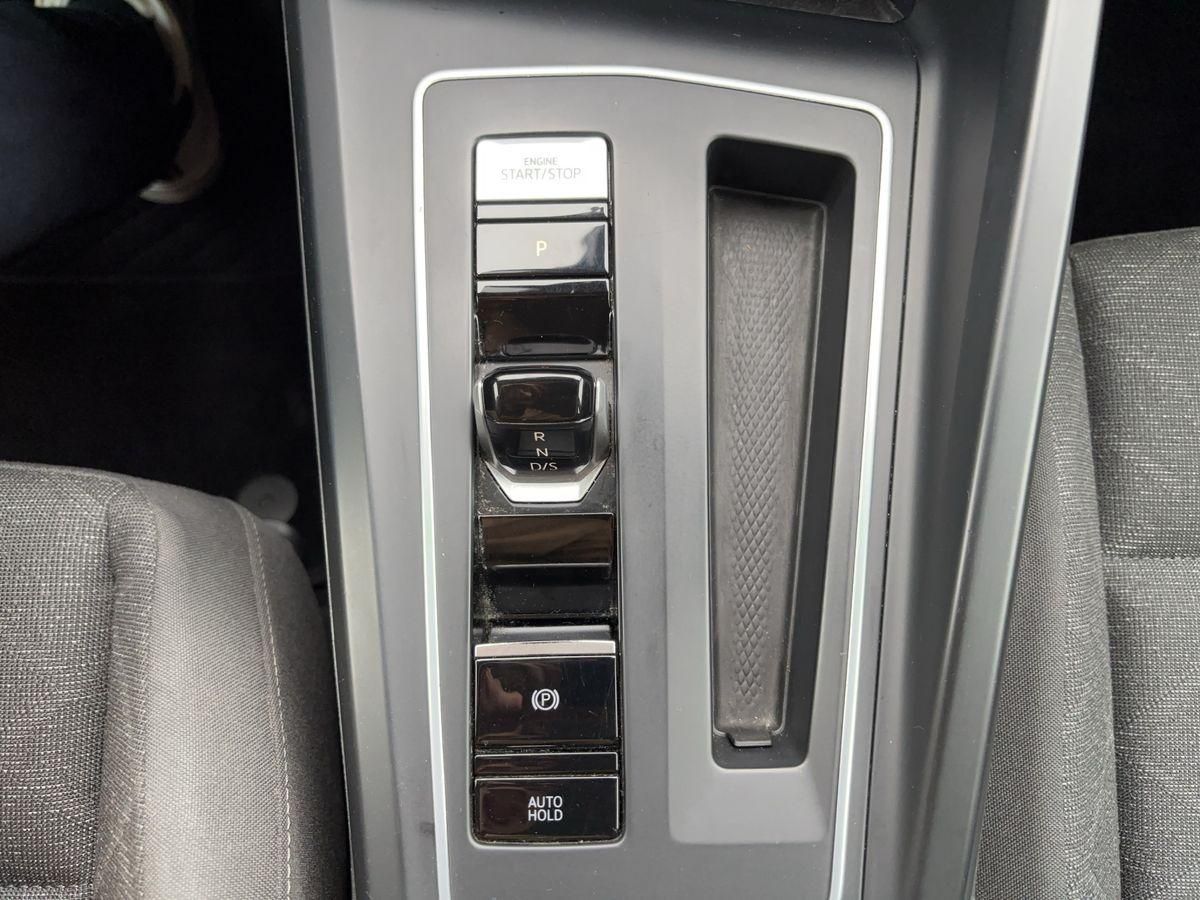 Golf Variant Life 2.0 TDI DSG AHK NAVI ACC LED