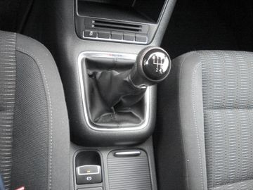 Volkswagen Tiguan - 12