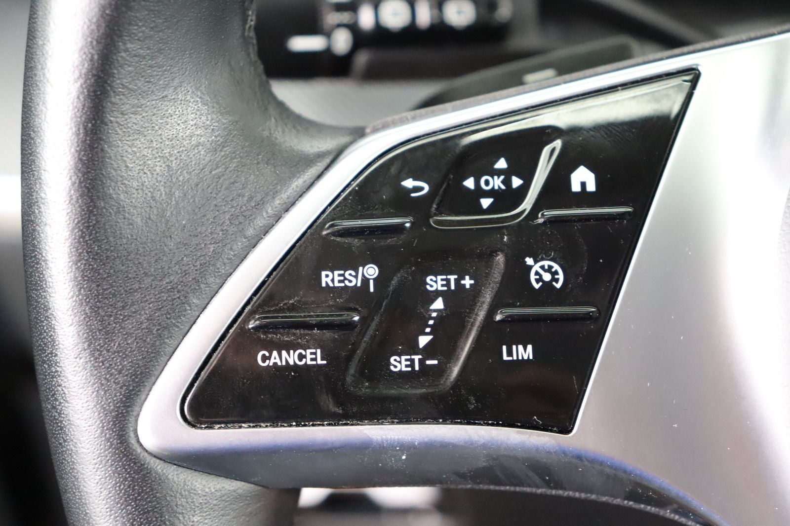 Fahrzeugabbildung Mercedes-Benz C 220 T d 4Matic * LED * Memory * DAB