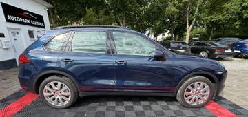 Porsche Cayenne - 9