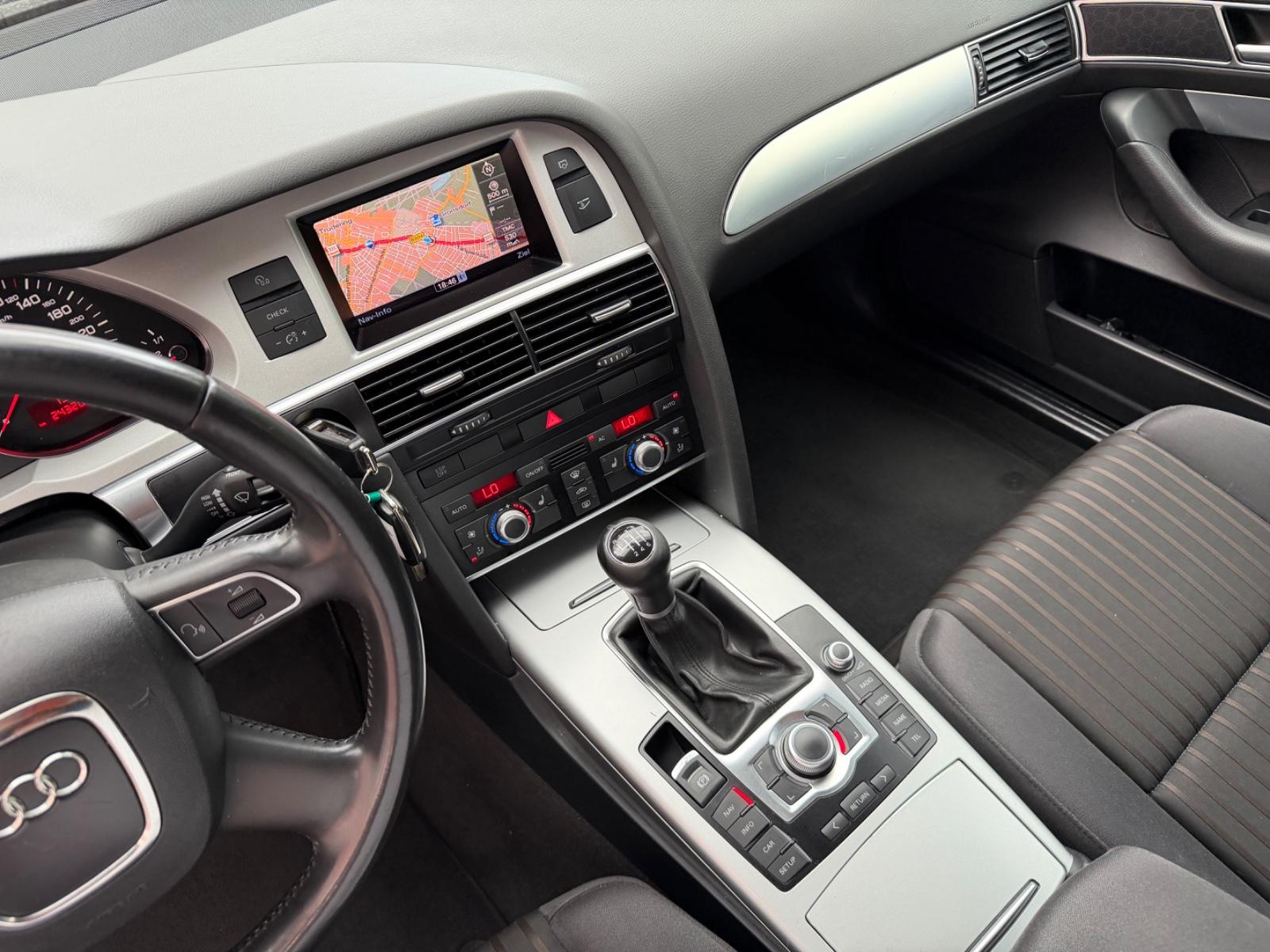 Audi A6 2010 — photo 18
