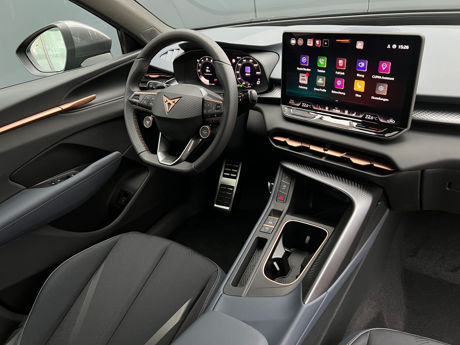 Fahrzeugabbildung CUPRA Terramar VZ 2.0 TSI DSG 4Drive *Garantie, AHK, D