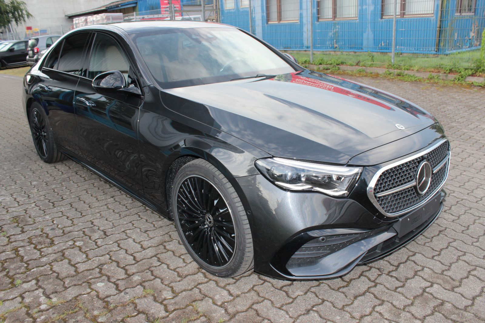 Fahrzeugabbildung Mercedes-Benz E 200 *AMG Line* Premium Plus*Superscreen**MY25*
