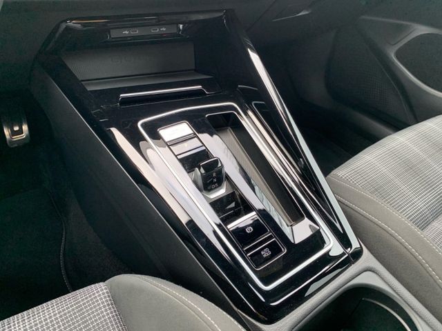 Golf 8 VIII GTD 2.0 TDI Navi Soundsystem LED