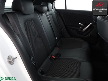 Mercedes A 180 - 12