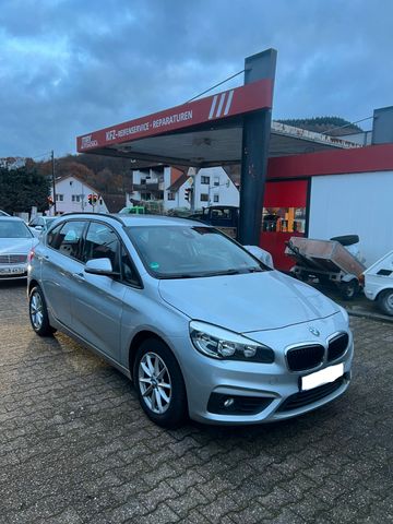 BMW 2 Active Tourer 218 i