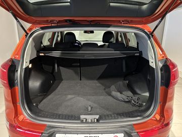 Fotografie 11 des Kia Sportage 2.0 CVVT 2WD Automatik Vision