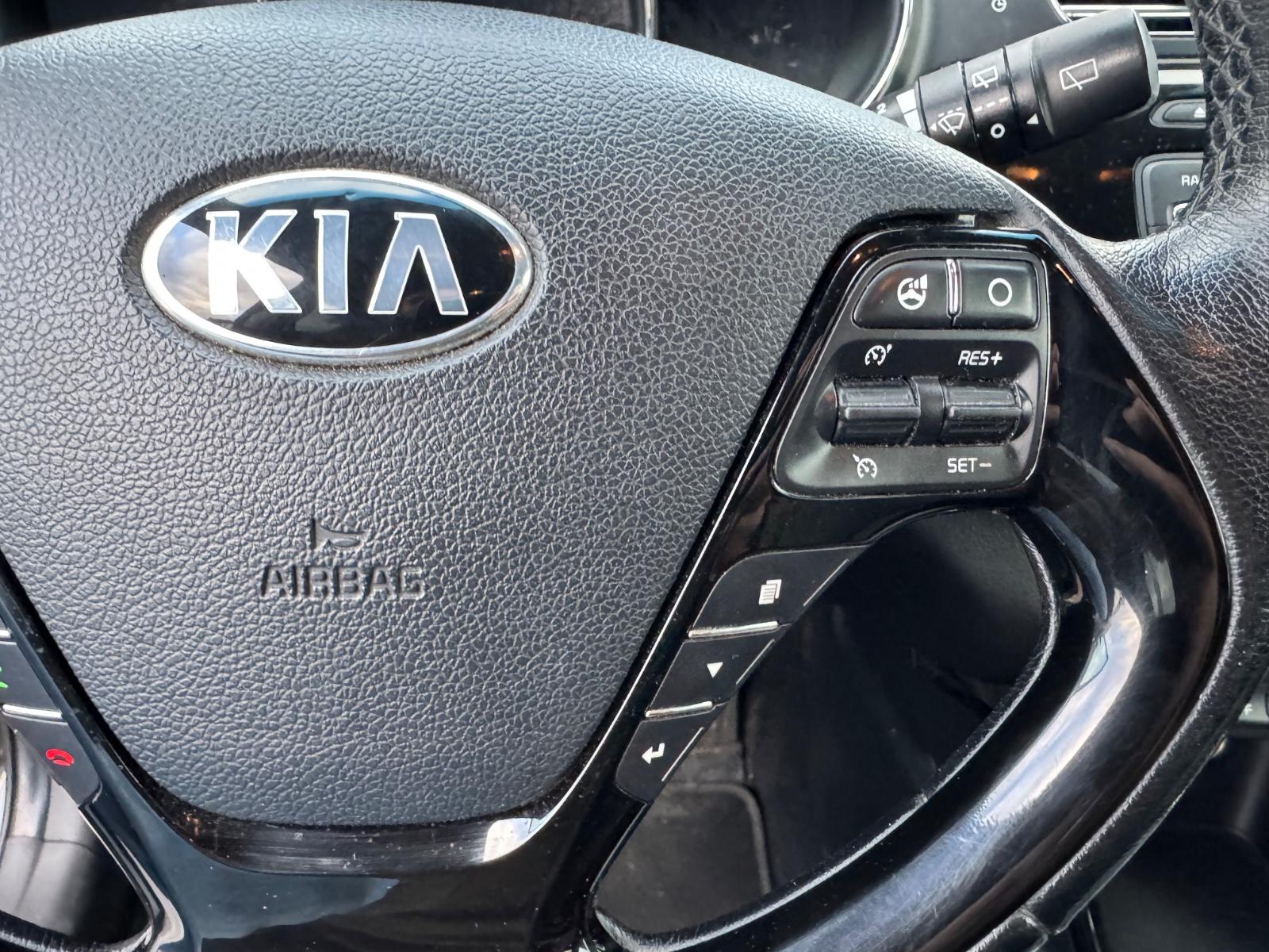 Kia cee'd 2012 — photo 15