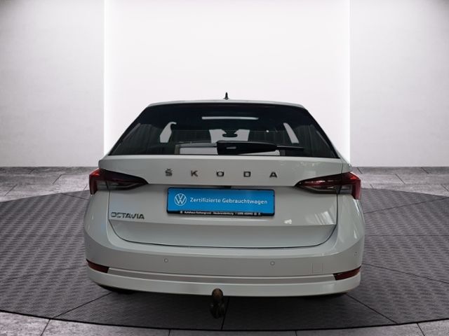 Fahrzeugabbildung SKODA Octavia Combi 2.0 TDI DSG Style MATRIX NAVI PANO