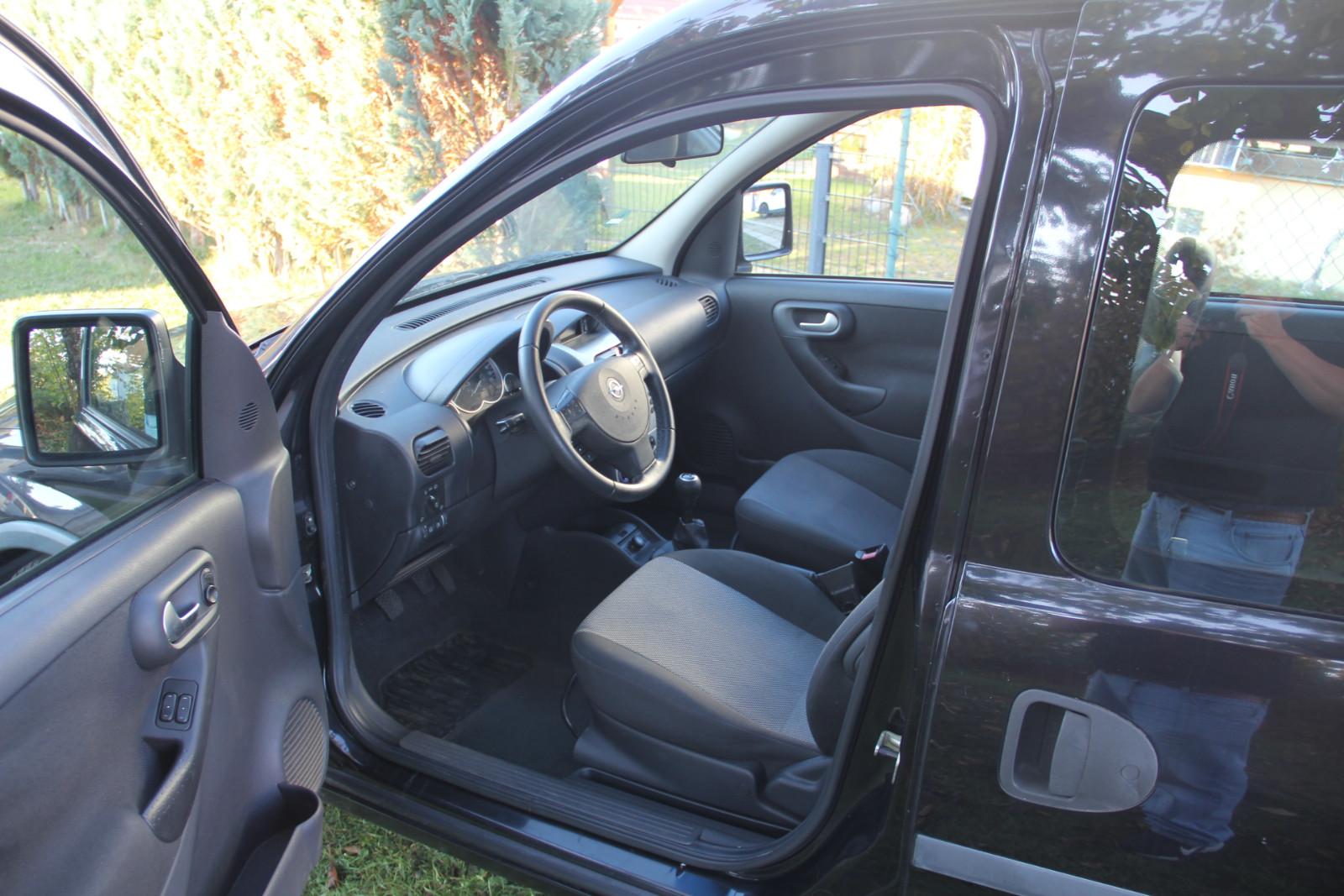 Opel Combo 2009 — engine 1.248 cm³, 75 HP (55kW)