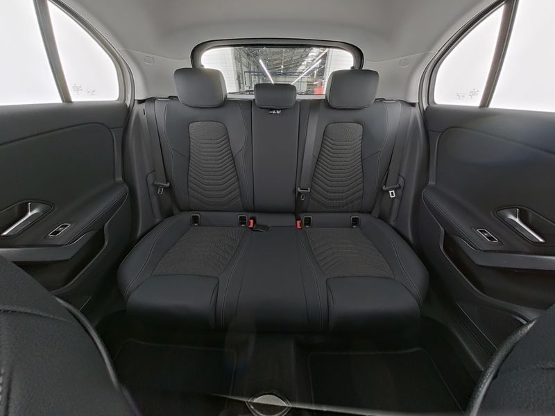 Fahrzeugabbildung Mercedes-Benz A 200 Progressive*LED*Kamera*Spurhalte*SHZ*Wide*