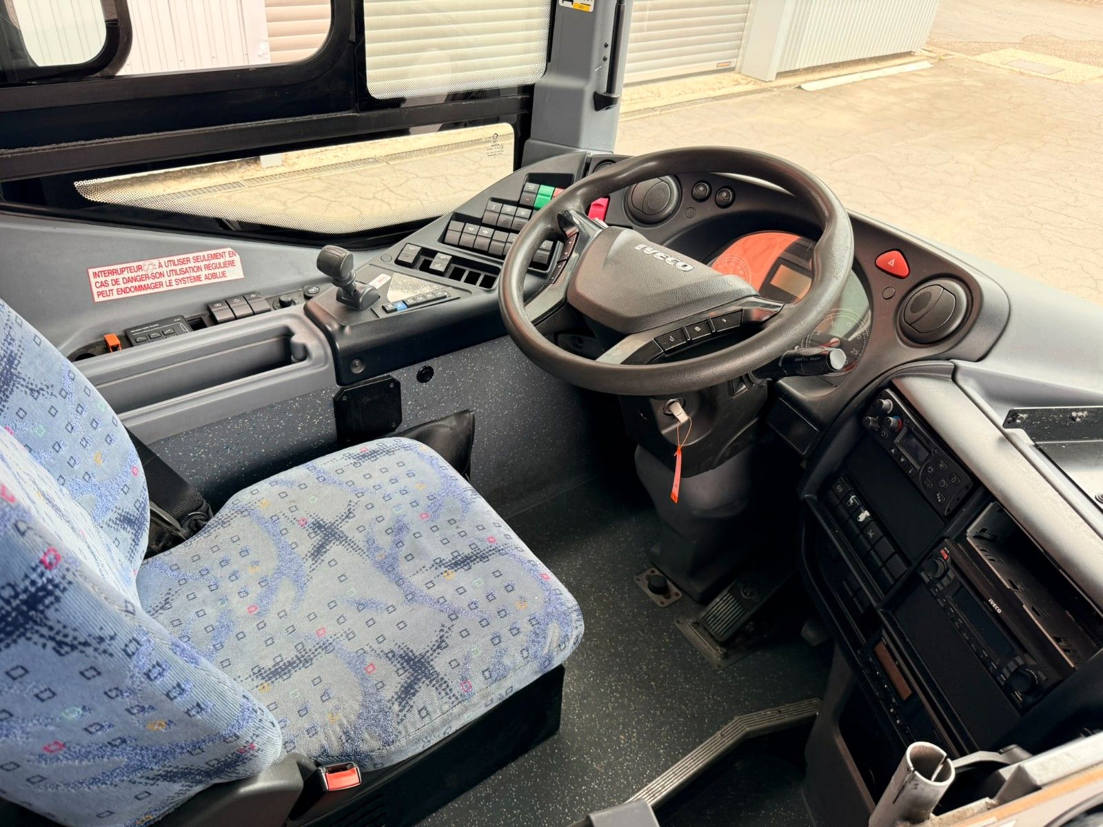 IVECO  2014 - Image 9 of 27