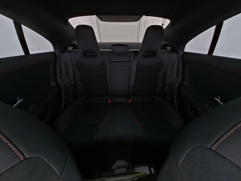Fahrzeugabbildung Mercedes-Benz CLA 200 AMG Prem*Pano*Night*MultiBeam*360*Totwin