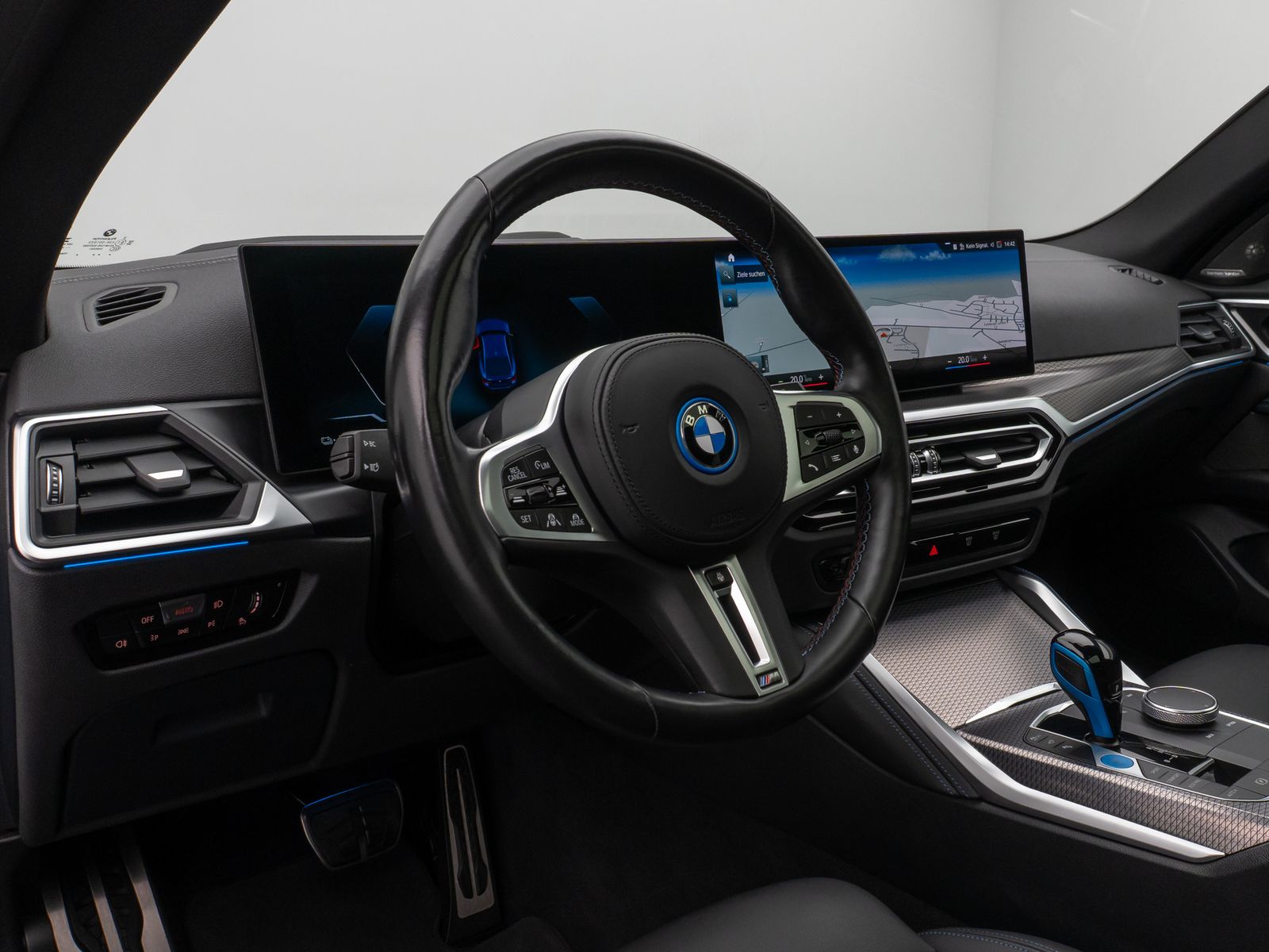 Fahrzeugabbildung BMW i4 M50 Gran Coupé Glasdach Laser 360°HUD DAB H/K