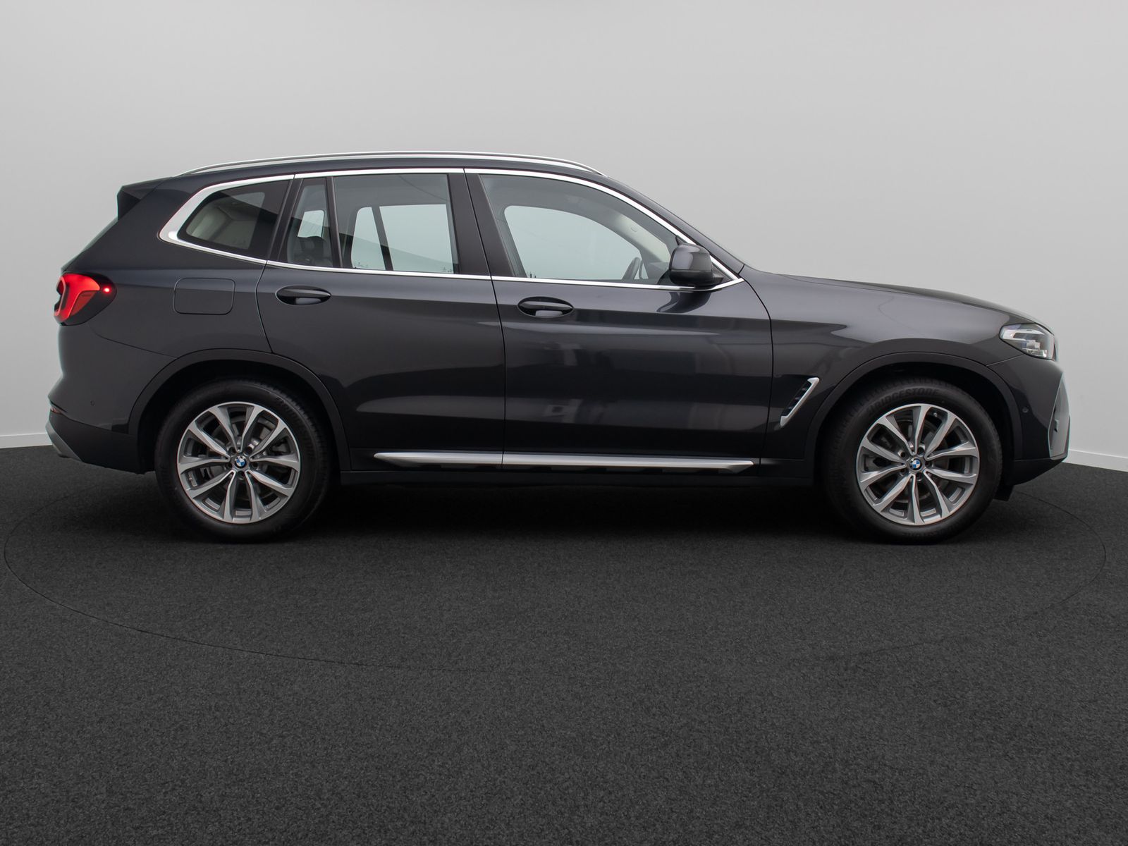 Fahrzeugabbildung BMW X3 xD20d Kamera DAB AHK Leder Sportsitz 19Zoll