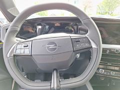 Fahrzeugabbildung Opel Mokka GS FACELIFT 1.2 Turbo AT8 LED, RFK