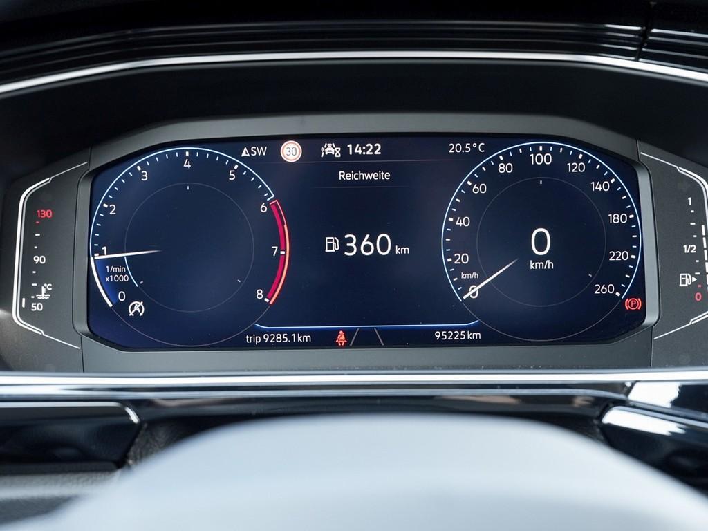 Volkswagen T-Cross 1,0 TSI Style,AHK,LED,Navi,ALU 18" Kamer, миниатюра 14