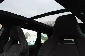 Skoda Karoq Sportline 4x4 AHK Pano 19 Zoll NAVI