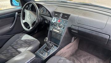 صورة 8 لـ 1997 Mercedes-BENZ C 180