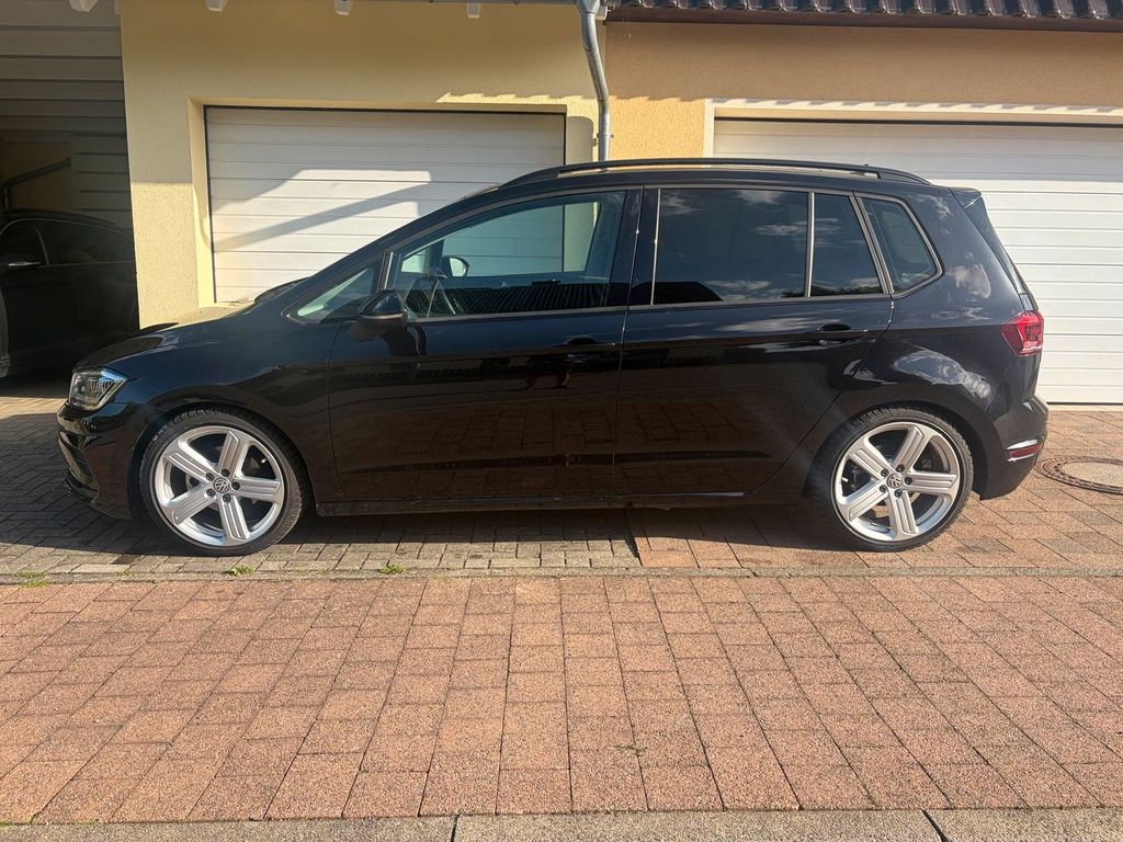 Image of Volkswagen Golf Sportsvan