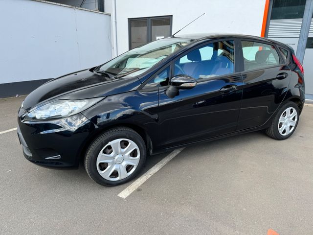 Ford Fiesta Trend*Klima*MFL*Gepflegt*8xBereift*