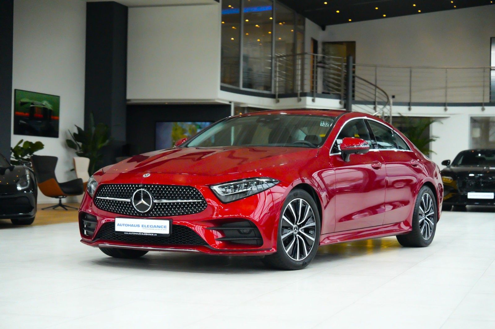 MERCEDES-BENZ CLS 220 d *AVANTGARDE*LEDER*NAVI*LED*DESIGNO*SHD