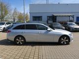 Mercedes-Benz C 300 e T Avantgarde Fahrass-Paket Plus AHK 360° - silberne Mercedes-Benz C 300