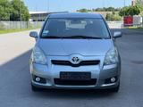 Toyota Corolla Verso 2.2 D-CAT Sol*SITZHZ*KLIMA* - Toyota Corolla Verso in Essen