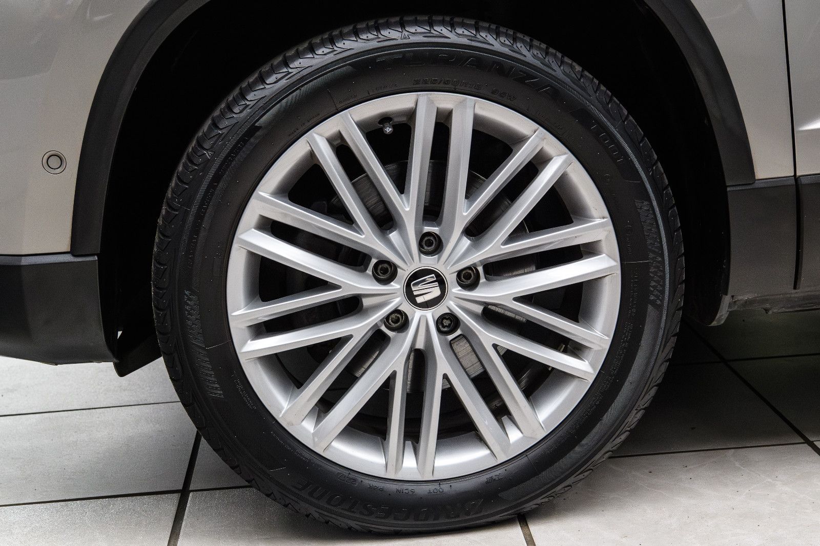 Fahrzeugabbildung SEAT Ateca Xcellence 4Drive +DSG+ Navi + AHK + Kamera
