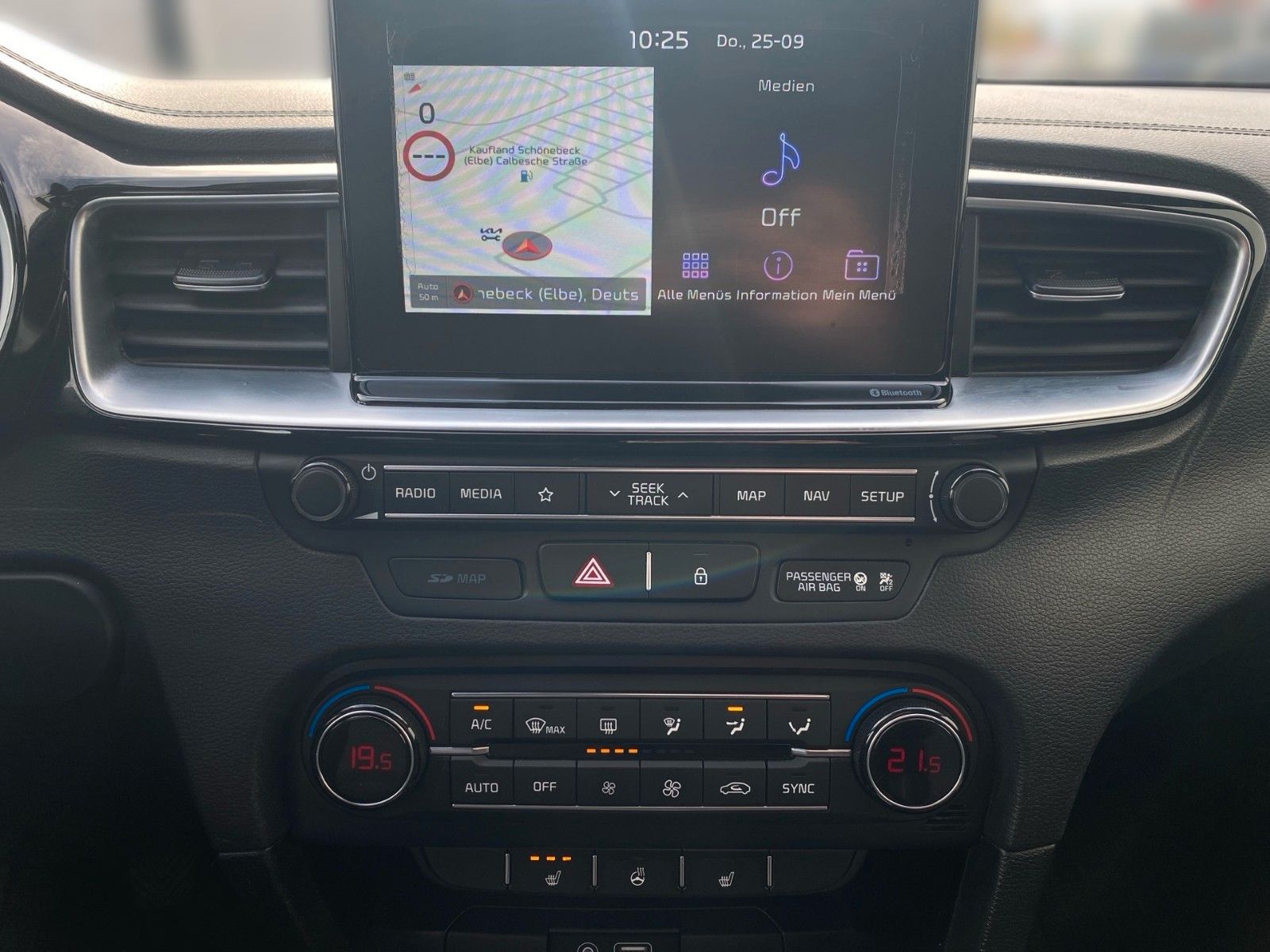 Fahrzeugabbildung Kia Ceed 1.4 Vision Navi Komfort