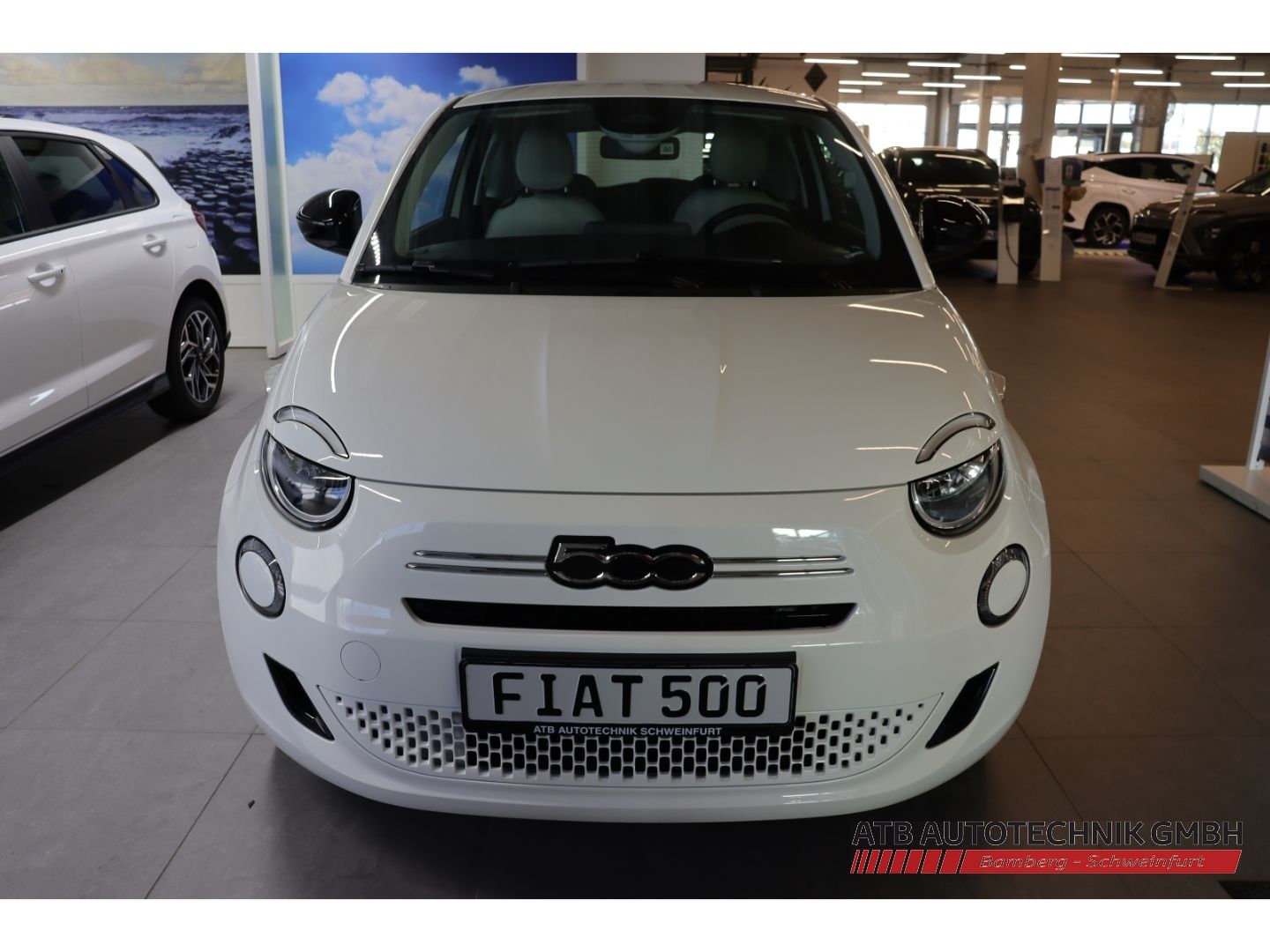Fahrzeugabbildung Fiat 500 ICON + Komfortpaket Hybrid 1.0l PDC Rückfahr