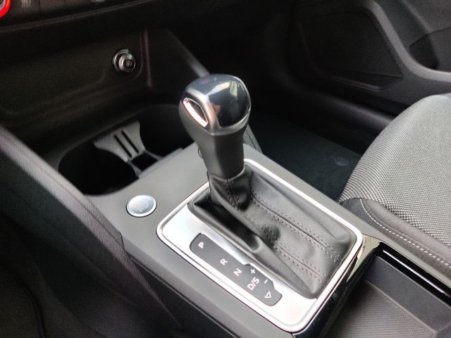 Q2 advanced 35 TFSI Stronic AHK/MatrixLED