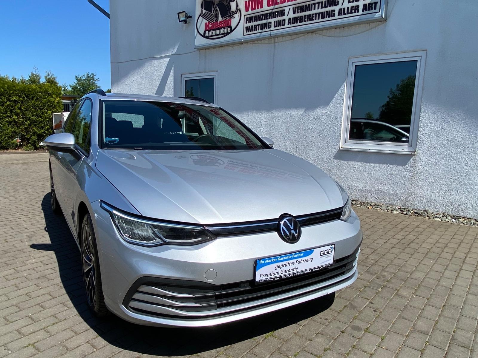 Volkswagen Golf 8 Variant Life 2.0 TDI / DSG / LED/ NAVI/