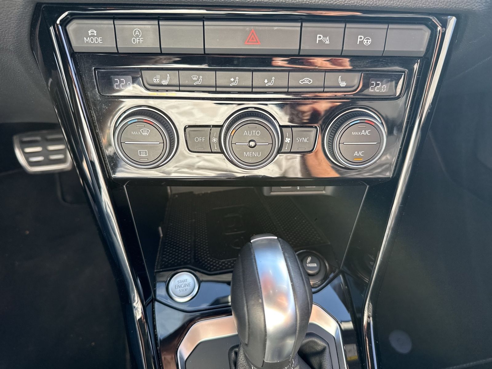 T-Roc Cabriolet 1.5 TSI R-Line, AHK, beats, DCC,