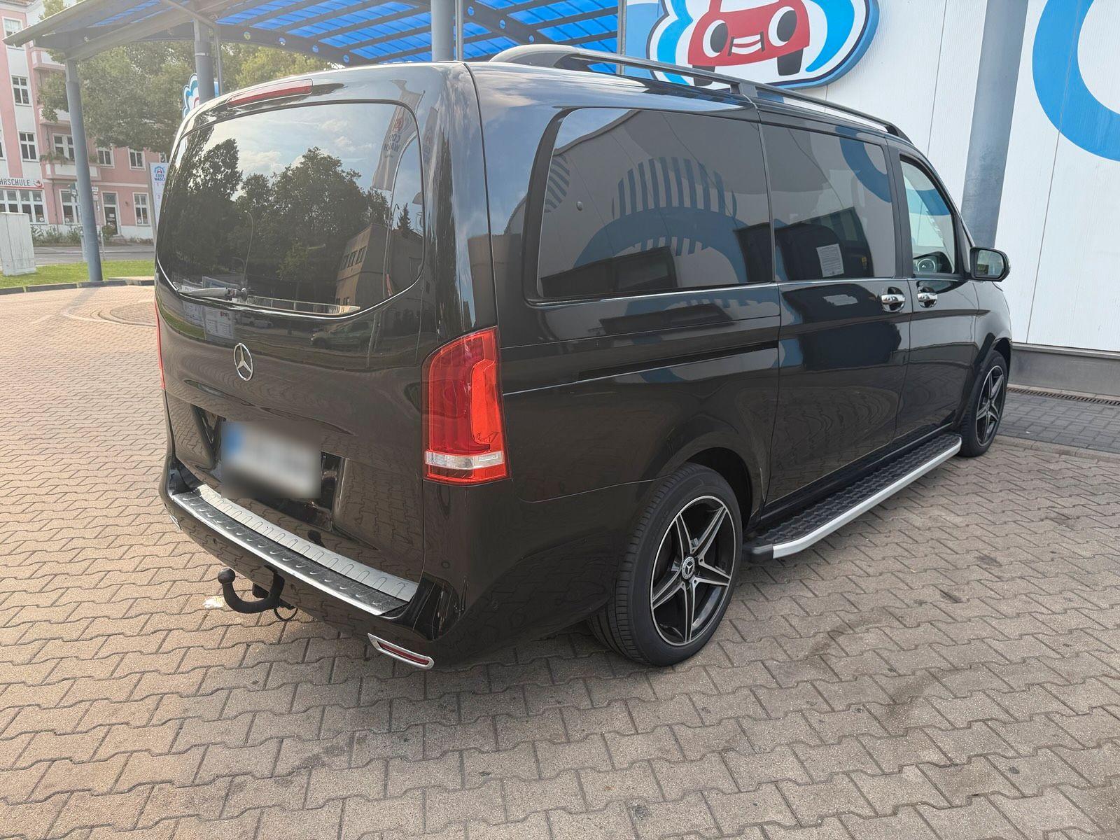 Mercedes-Benz V 220