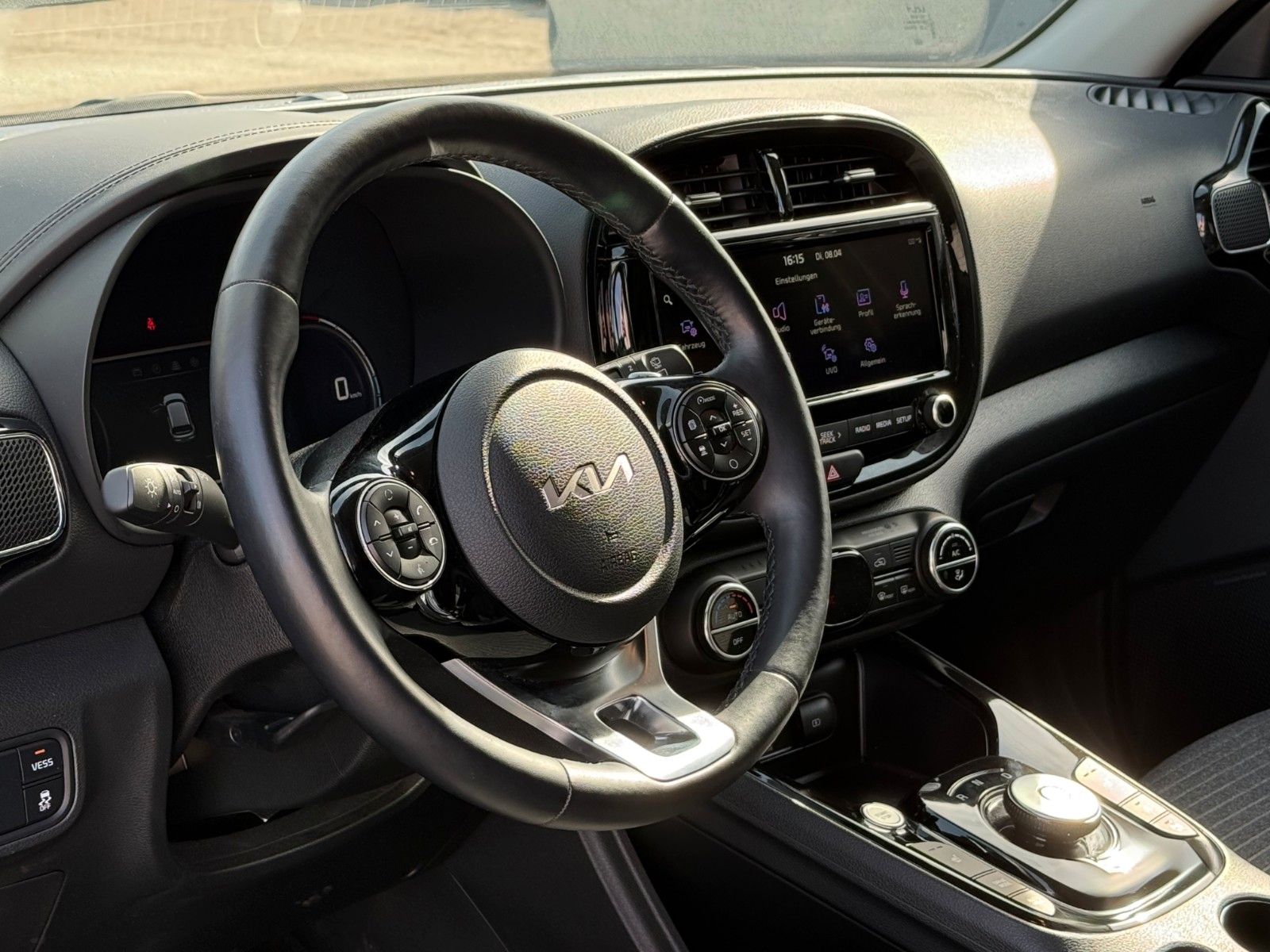 Fahrzeugabbildung Kia e-Soul 64 kWh Vision H&K Kam Navi Temp LKAS LHZ