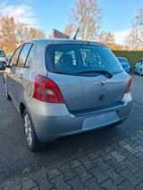 Toyota Yaris 1,0-l-VVT-i Sol - Toyota Yaris Gebrauchtwagen in Dortmund