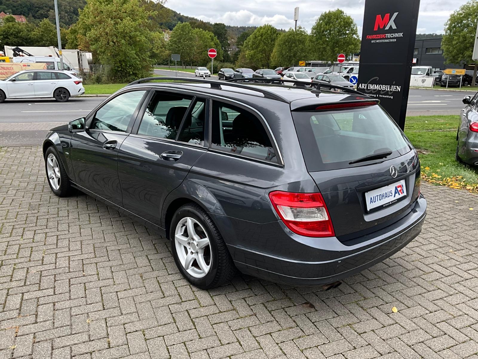 Mercedes-Benz C180 2010 — engine 1.796 cm³, 156 HP (115kW)