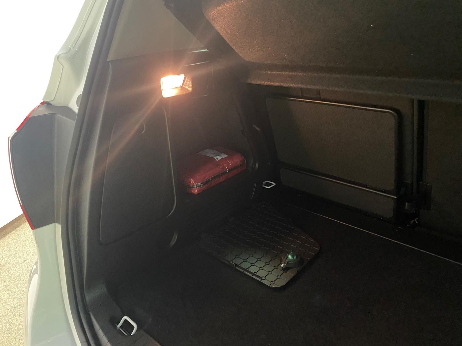 Fahrzeugabbildung Opel Meriva 1.4 16V Turbo Innovation+NAVI+KAMERA+PDC