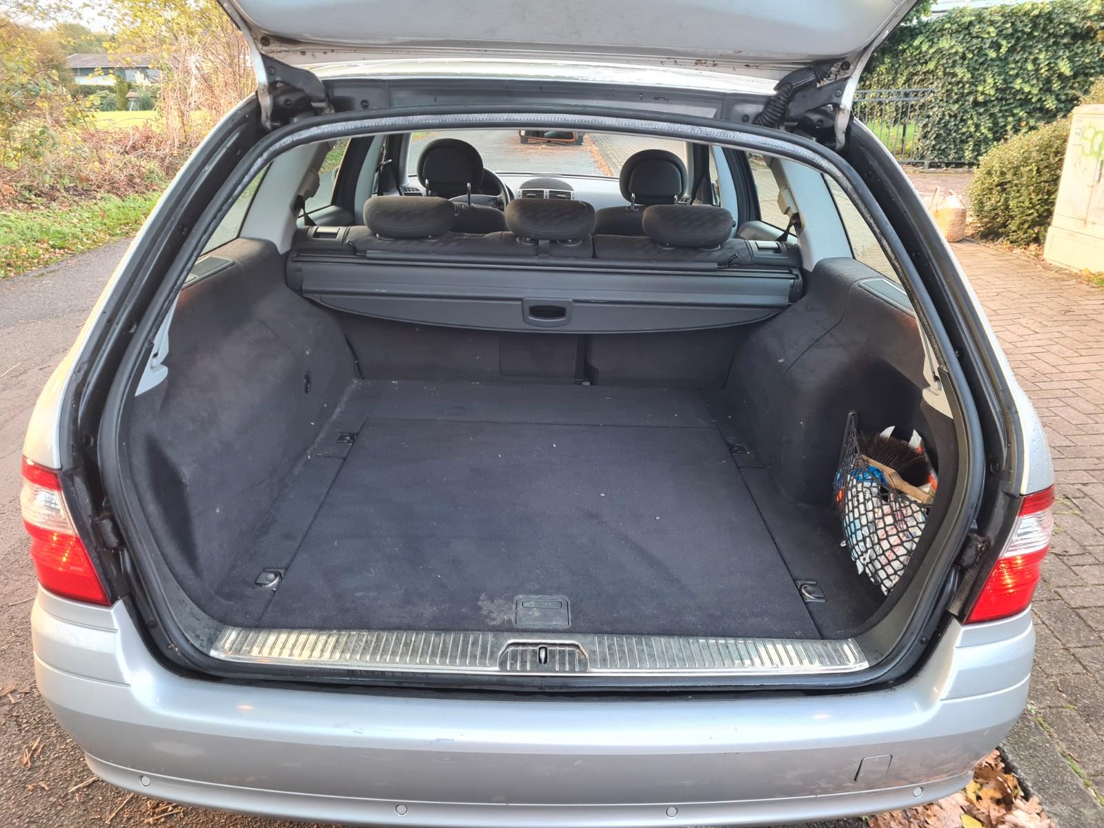 Mercedes-Benz E200 2004 — photo 6