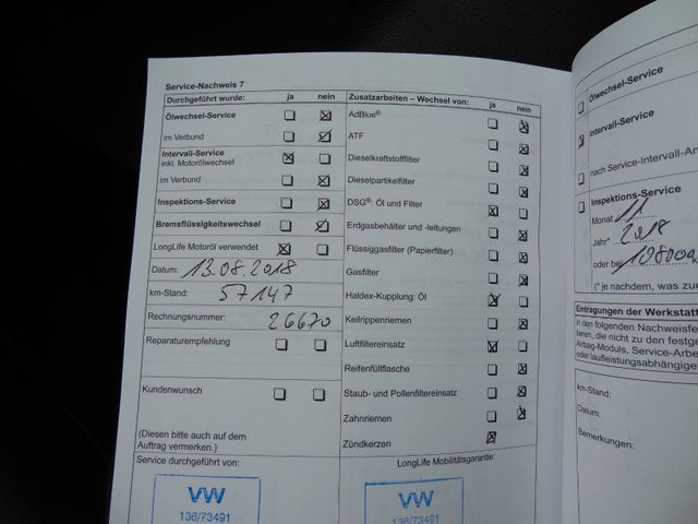 Fahrzeugabbildung Volkswagen Tiguan Sport Style 4Motion/Xenon/SitzH/PDC/Leder