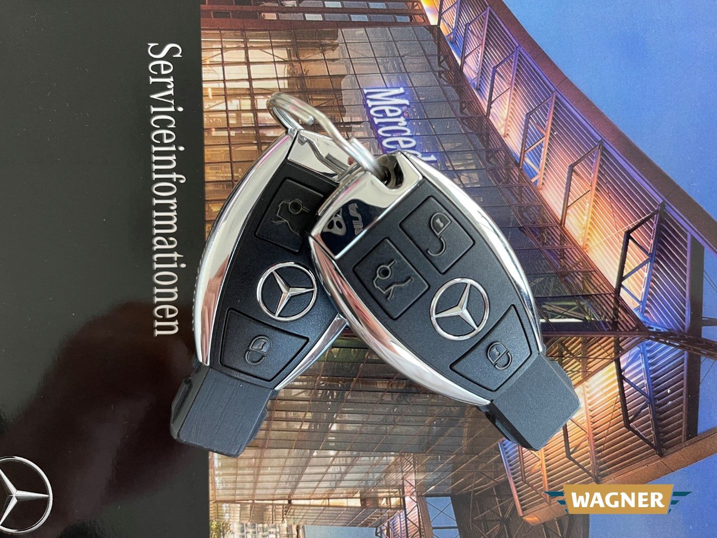 Fahrzeugabbildung Mercedes-Benz GLS 400 4Matic 7-Sitzer  Fond Entertainment Harm